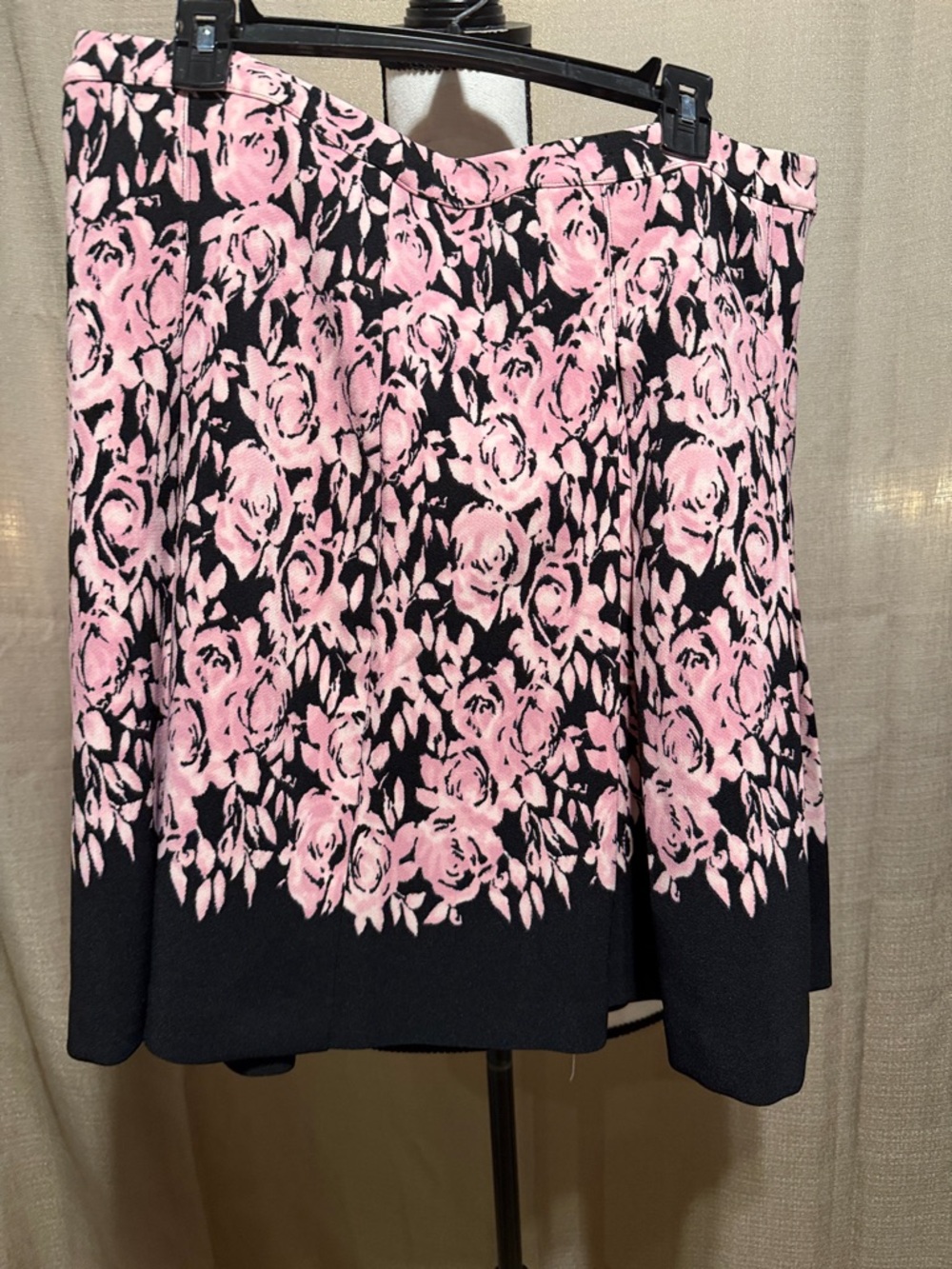 Pink Floral A-Line Skirt in Pink and Black Sz 14P